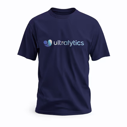 Темно-синяя футболка Ultralytics спереди