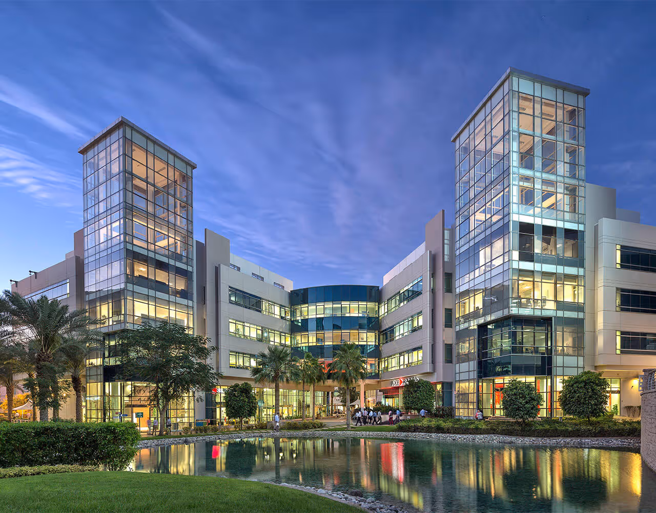 A strategic
outsourcing
and shared
services hub