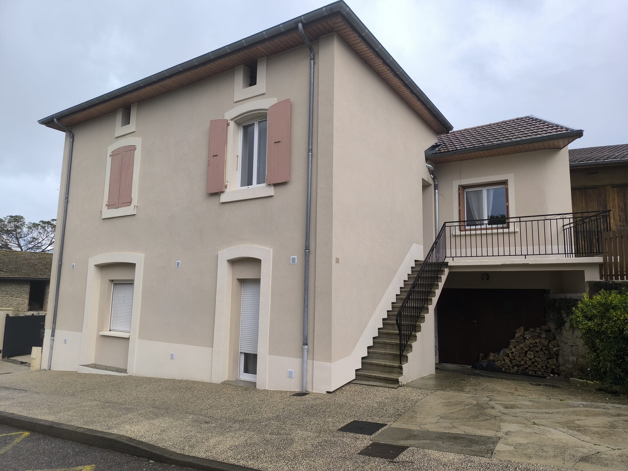 Maison Après Isolation thermique par l'extérieur réalisé par DLS Façade à Romans-sur-isère.
