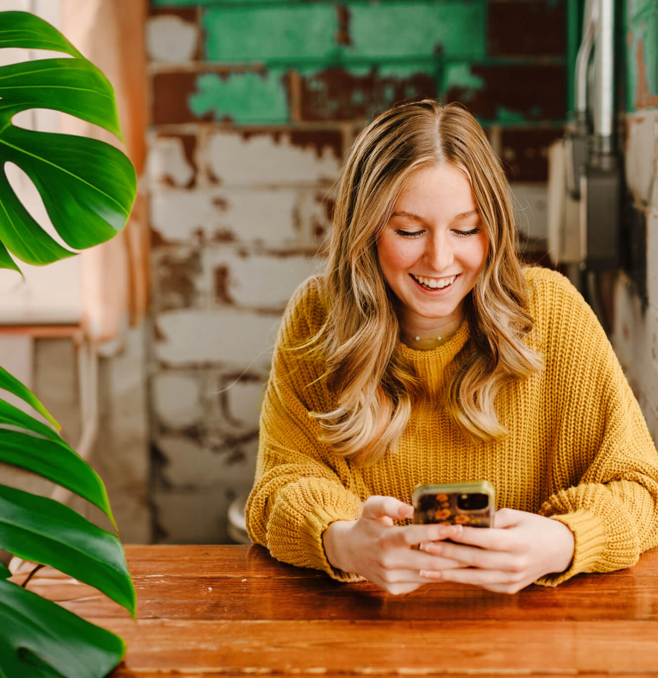 It Have Never Been Easier To Manage Your Finances - Startply X Webflow Template