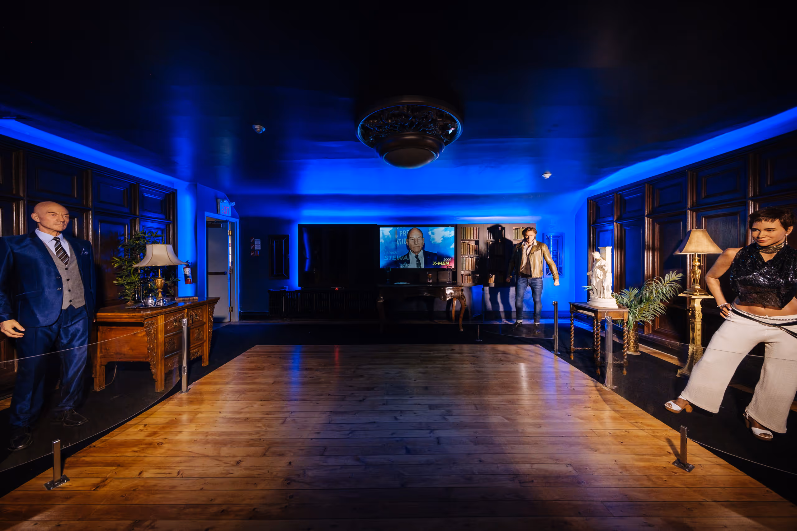 Backstage Gallery Of Celebrities - Casa Loma