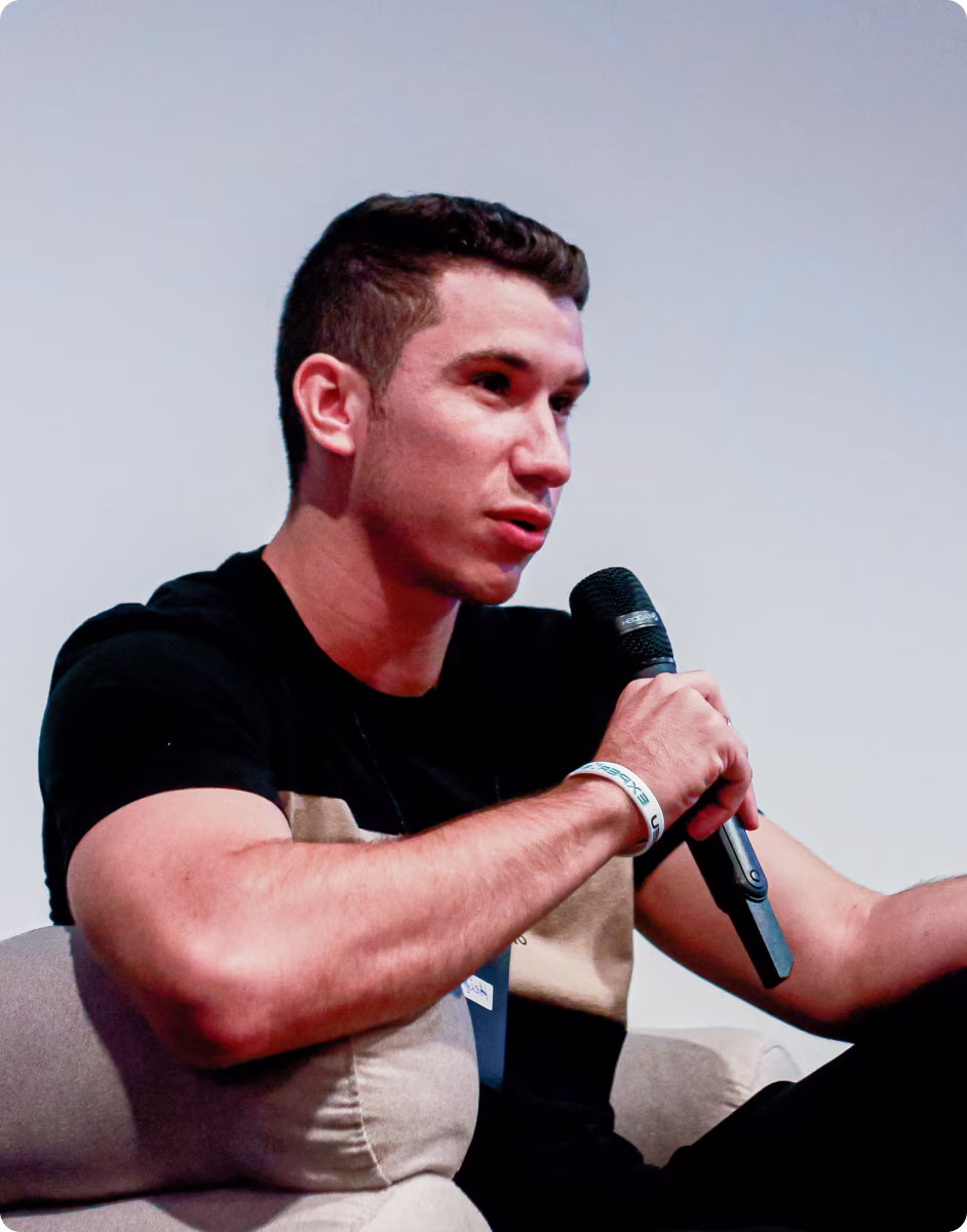 CEO da Hyro, web designer estretégico, com 4 anos de esperiência, especialista em lançamentos digitais.