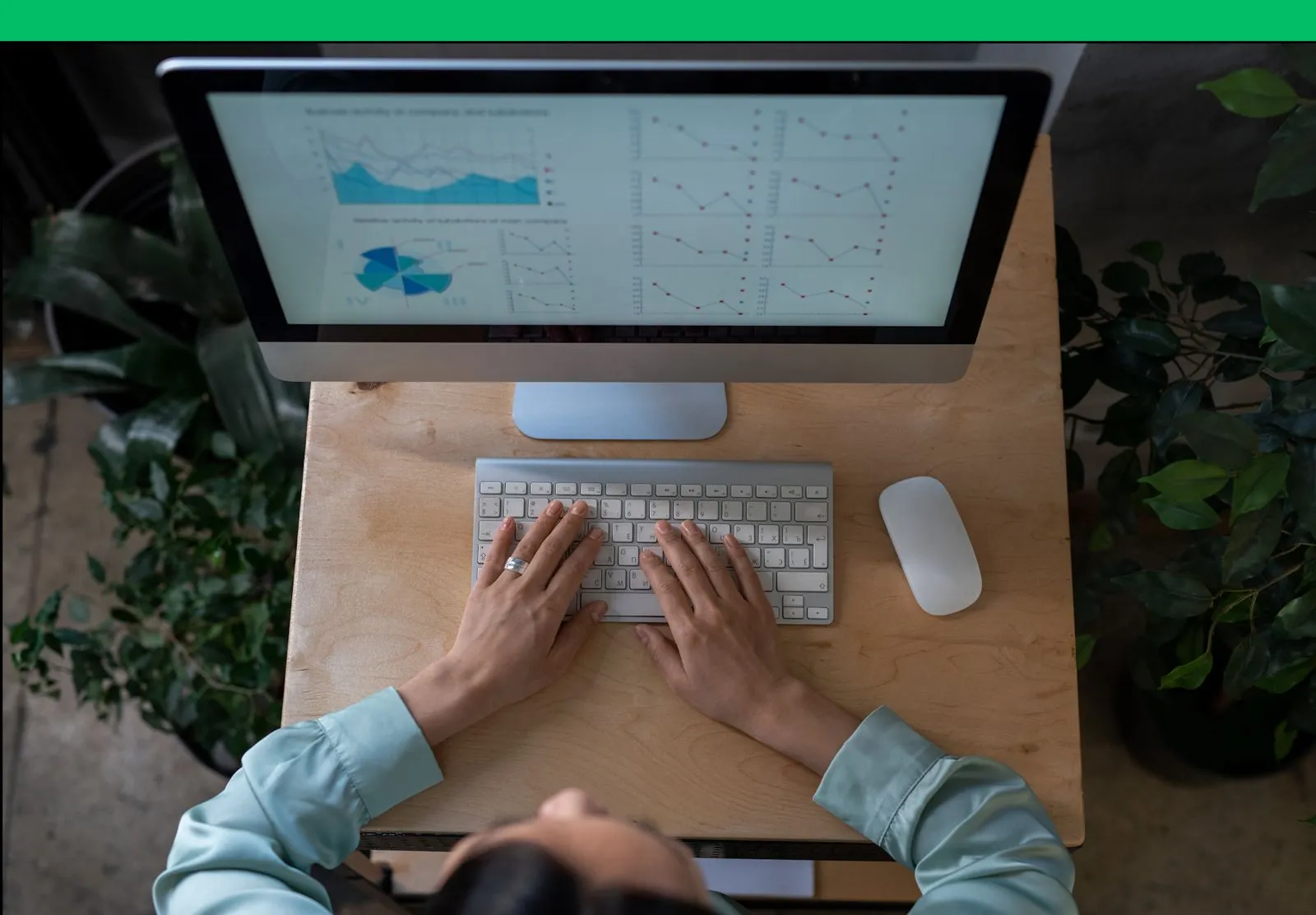 Purple transparent glassy 3D cube graphic symbolizing a Slingr software product