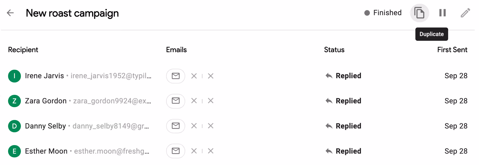recipients list for an active mail merge called "New roast campaign." The "Duplicate" button is being highlighted