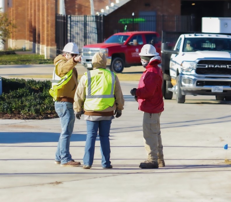 Image of a conversation between Landmark employees