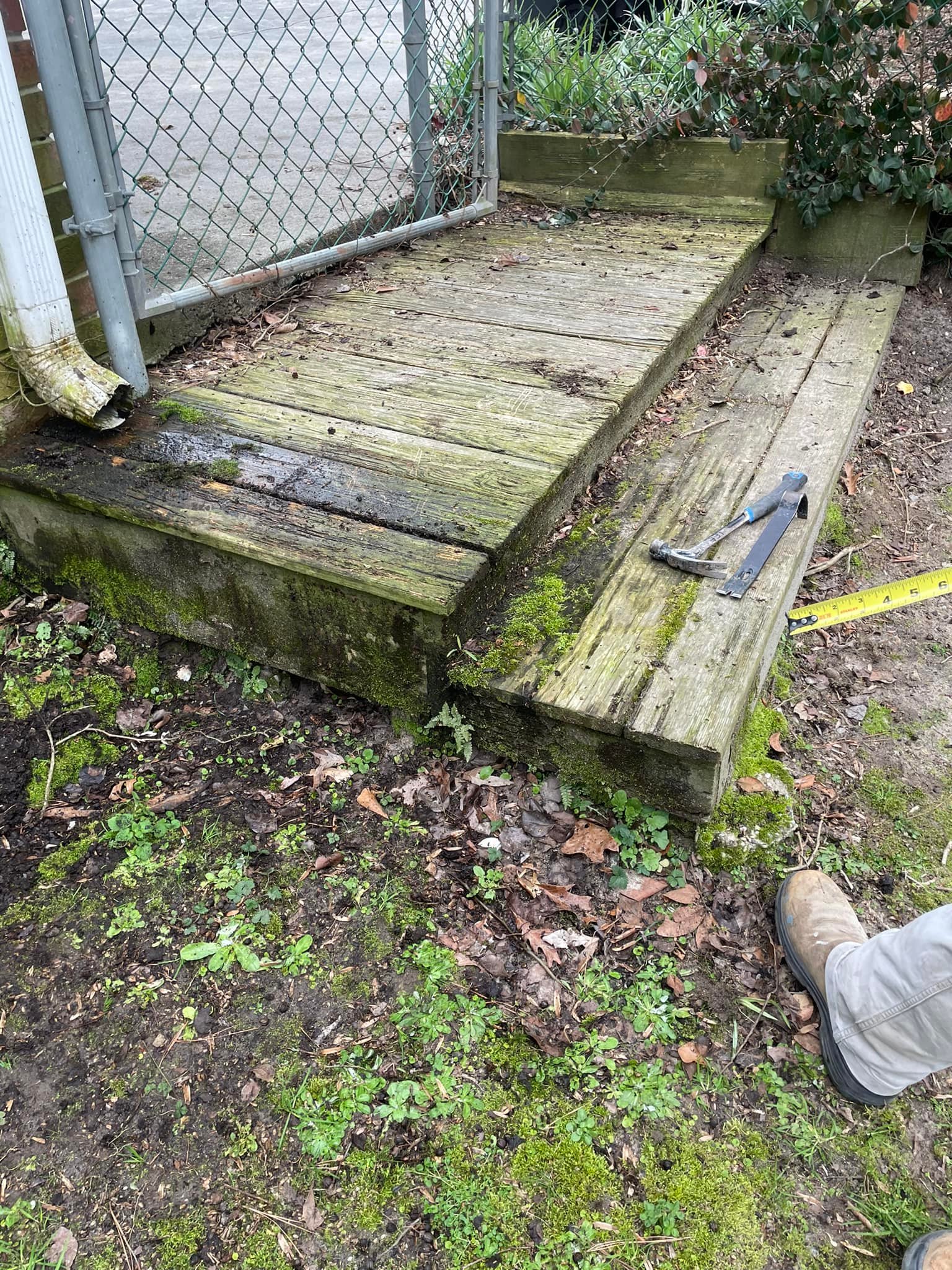 A before photo of steps needing to be repaired by Lee Brothers Construction