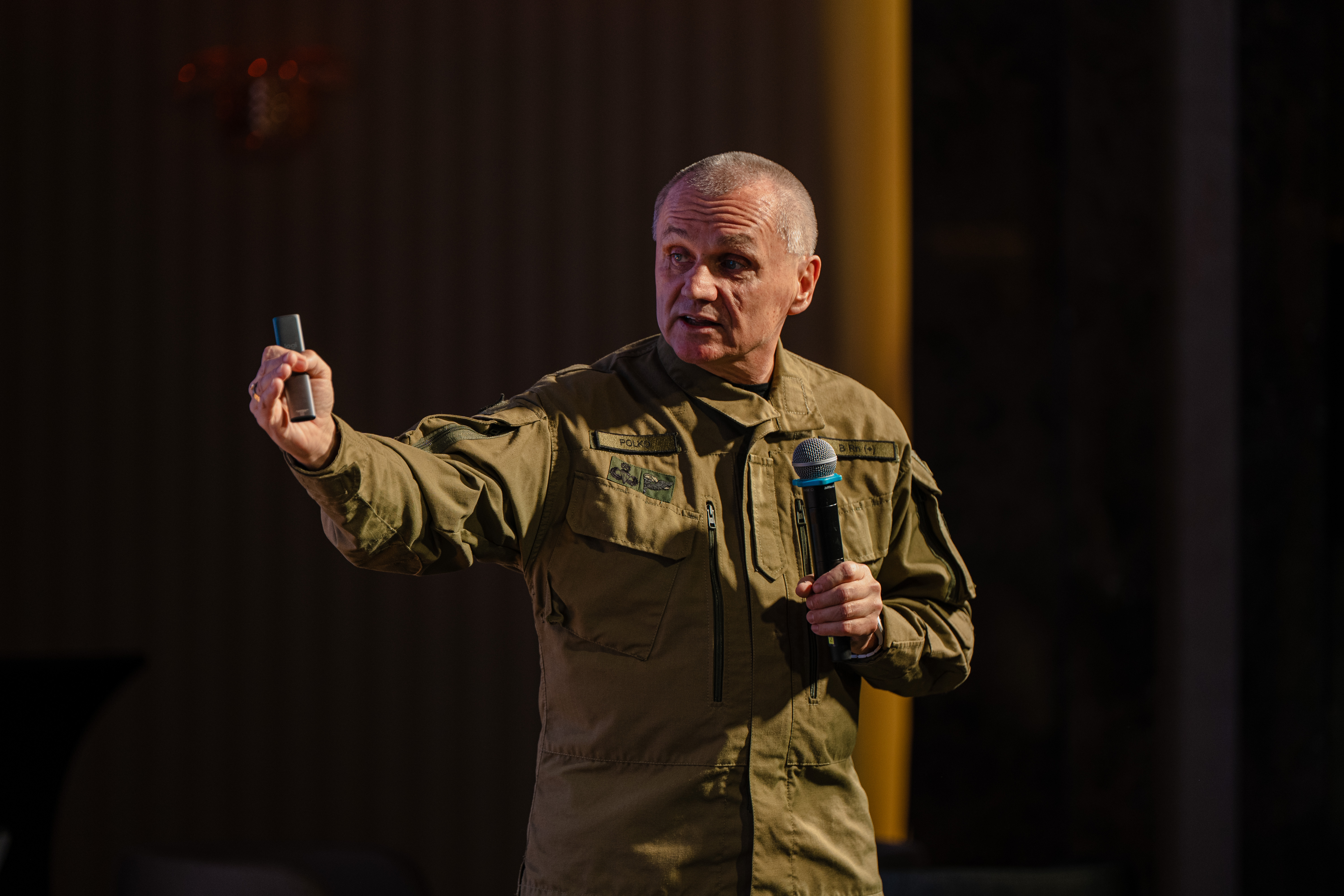 “Ciekawe czasy są dla mocnych ludzi” - Gen. Roman Polko o przywództwie, odporności i odpowiedzialności