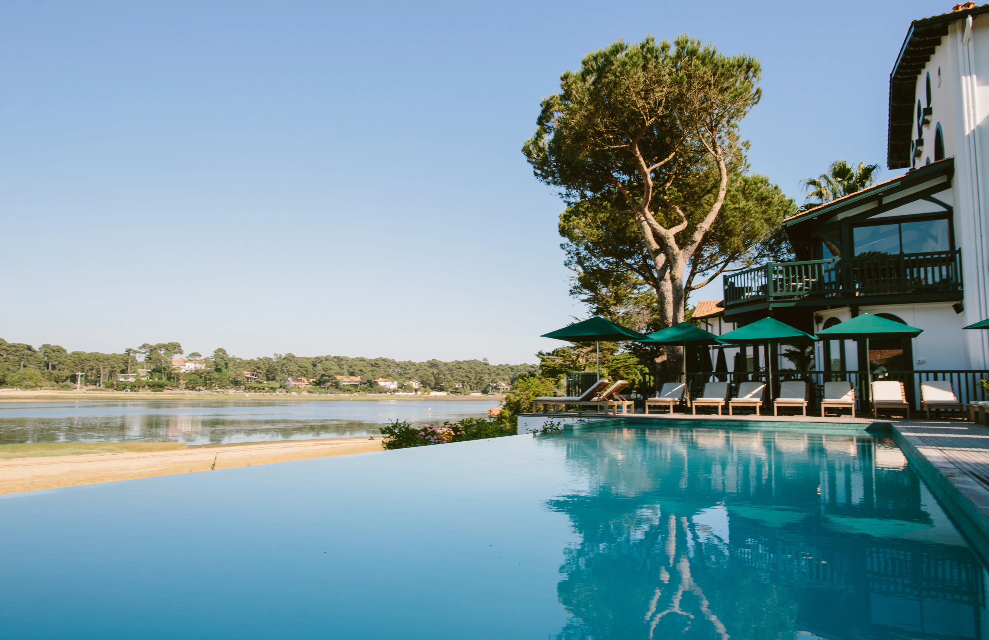 Surf lodge au bord du lac