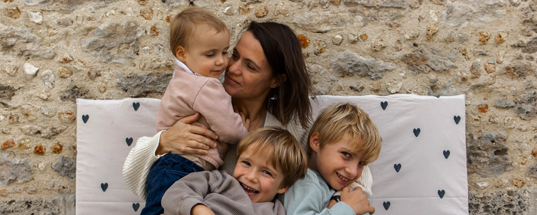 Charlotte Ribeyron, fondatrice de Mèzamé et maman de trois enfants, sélectionne ses adresses de voyage pour The Host