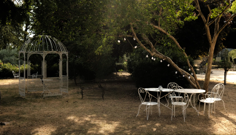 Jardin arboré du Manoir Saint Eusèbe, maison d'hôtes sur les bords de la loire, une adresse The Host.