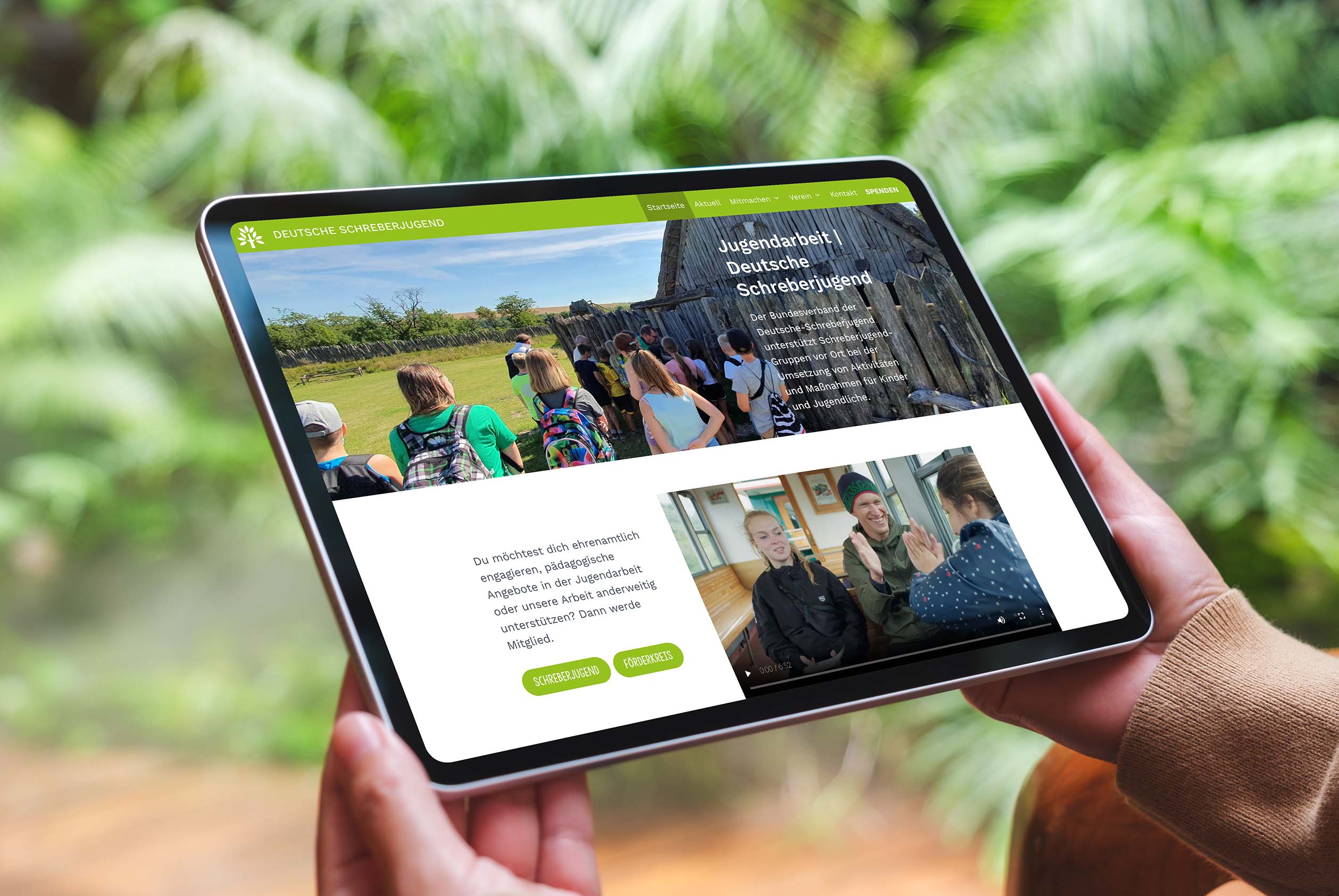 mockup eines Tablets mit der Ansicht der Website der Deutschen Schreberjugend