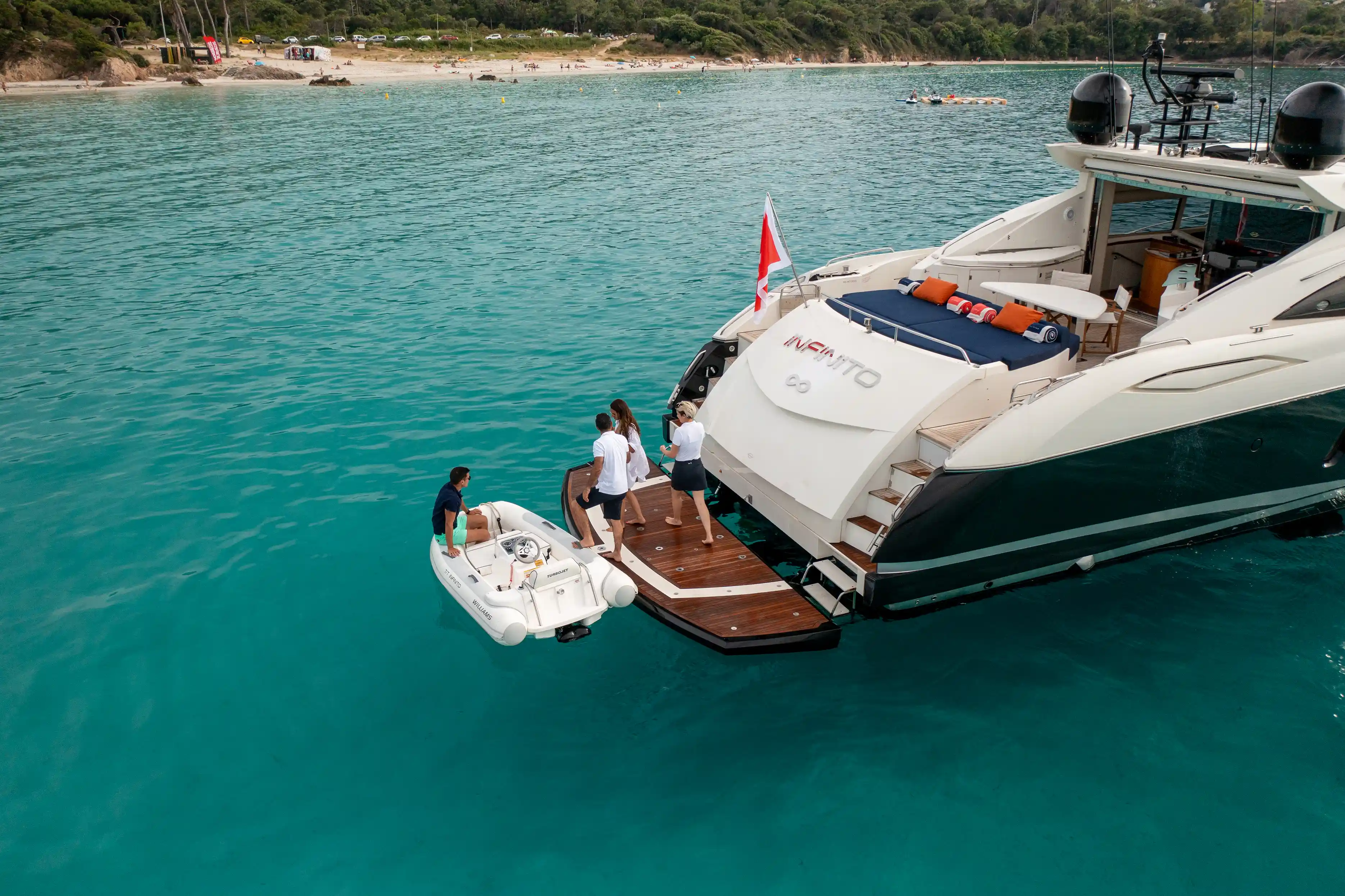 Sunseeker Predator 82