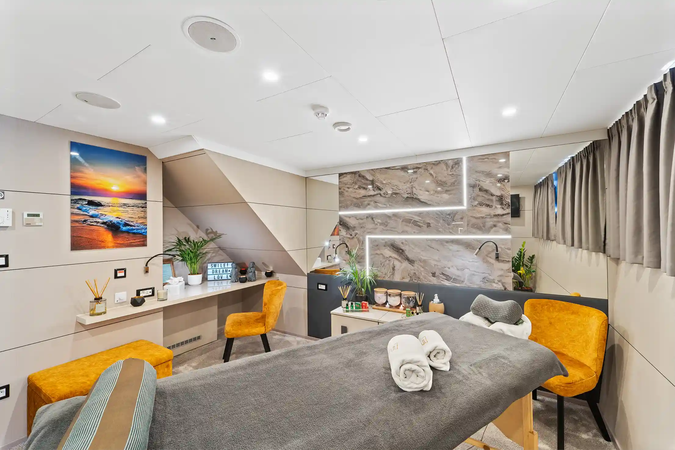 Yacht Freedom salle de massage