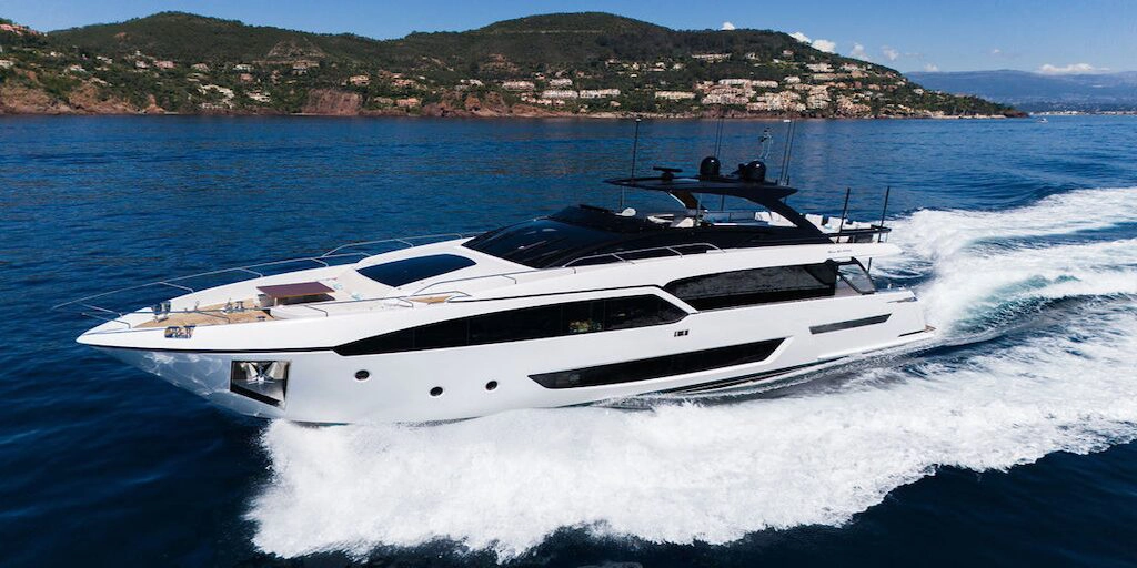 Location Yacht Riva Argo 90
