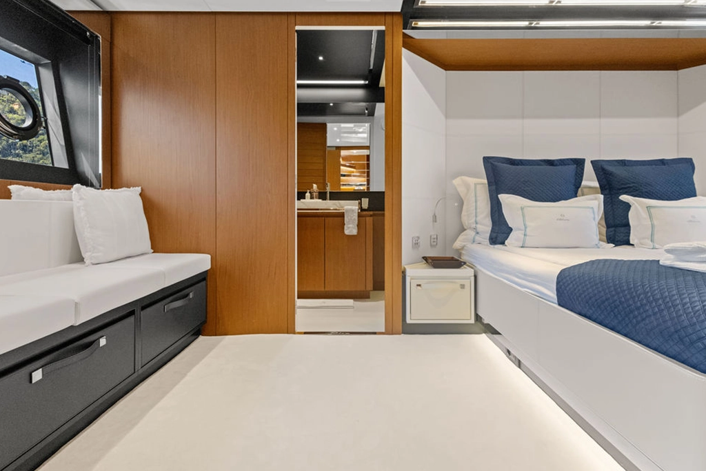 Yacht Riva Argo 90 chambre