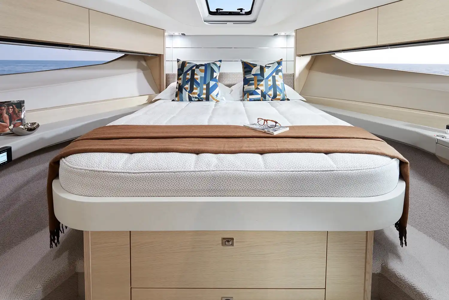 Yacht Princess V40 HESTIA