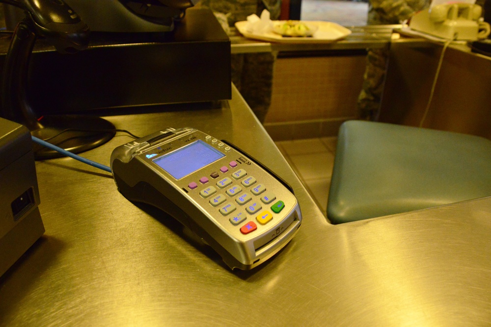 Credit Cards 101: Interest, Grace Period, and Minimum Payments