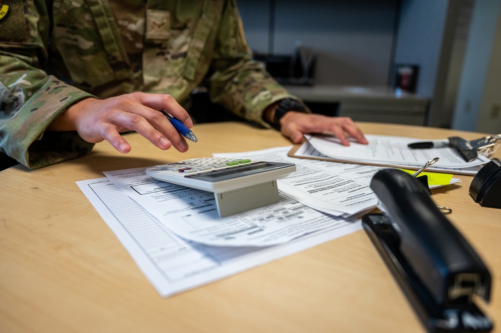 How Loans Work: Term, Fixed vs. Adjustable