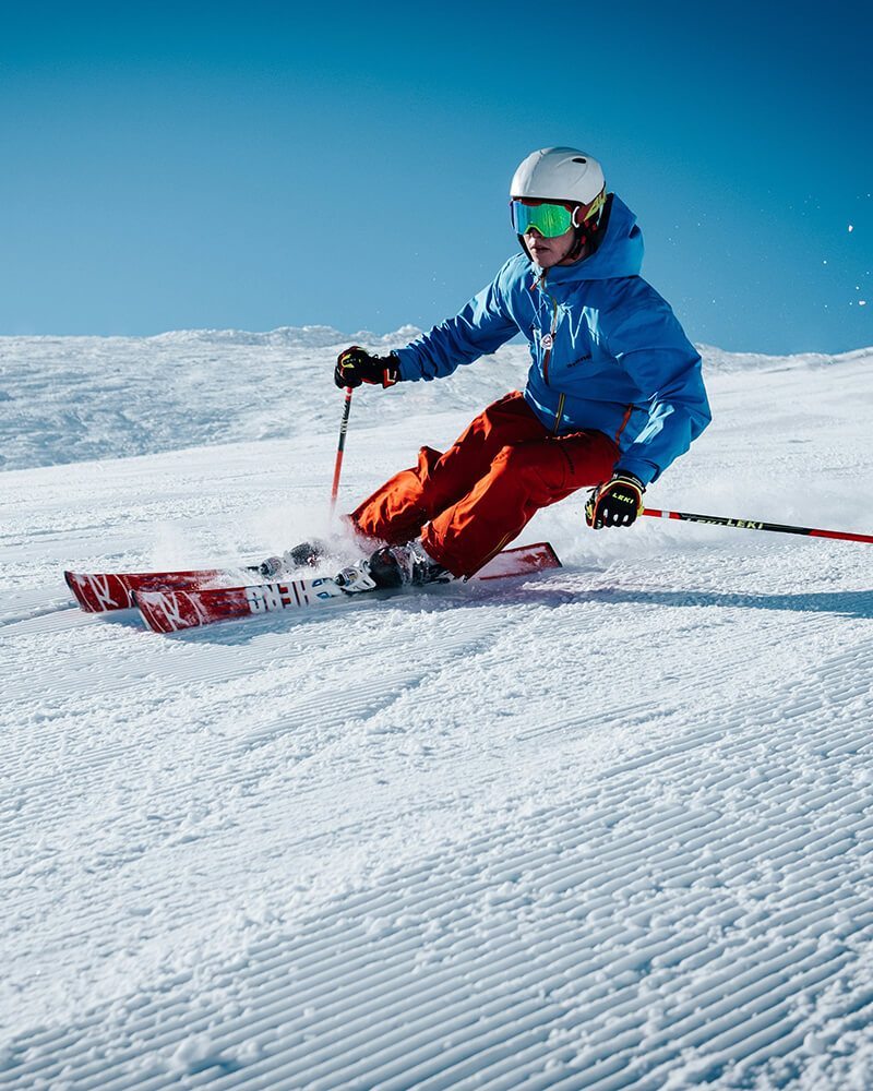 Skifahrer im Skigebiet Mitterdorf