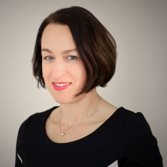 Frau Dr. Valerie Diallo, Geschäftsführerin