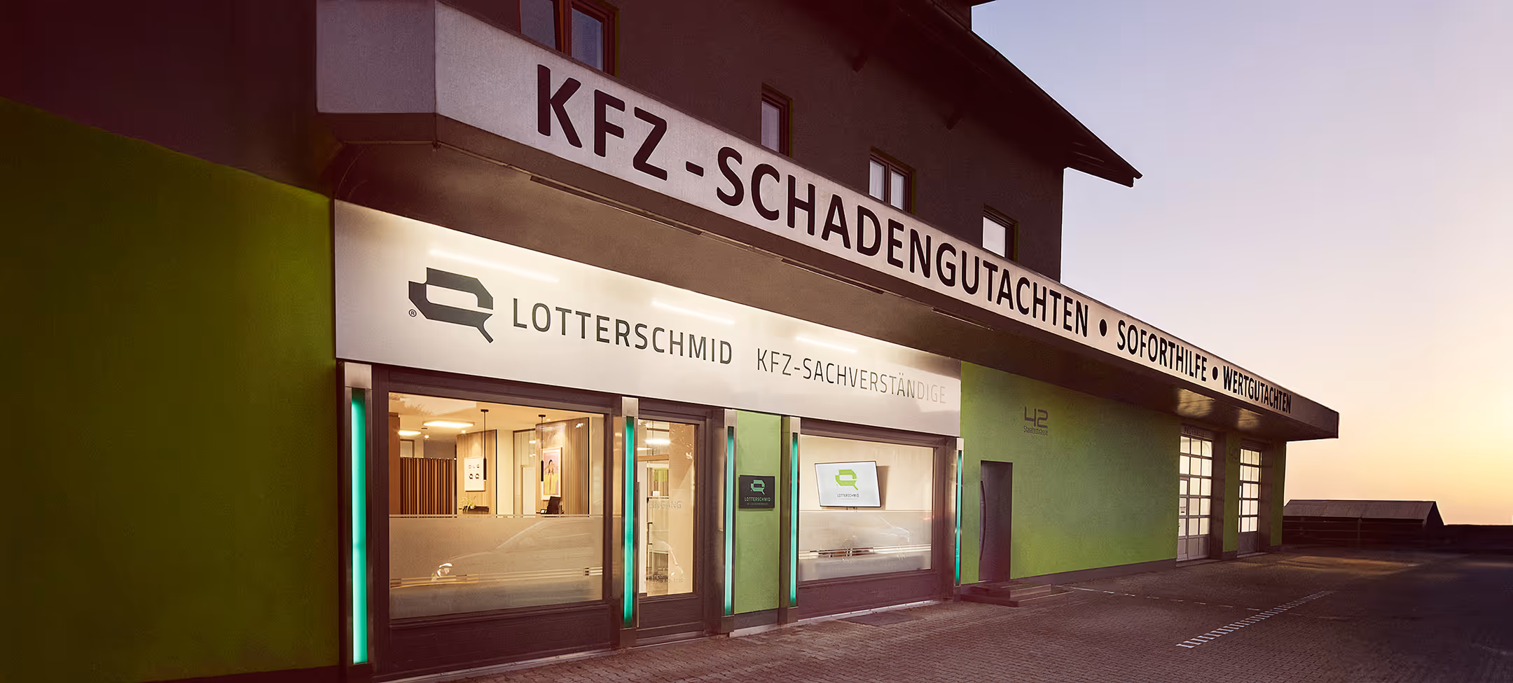 Außenfassade von Lotterschmid Kfz-Sachverständige in Kolbermoor