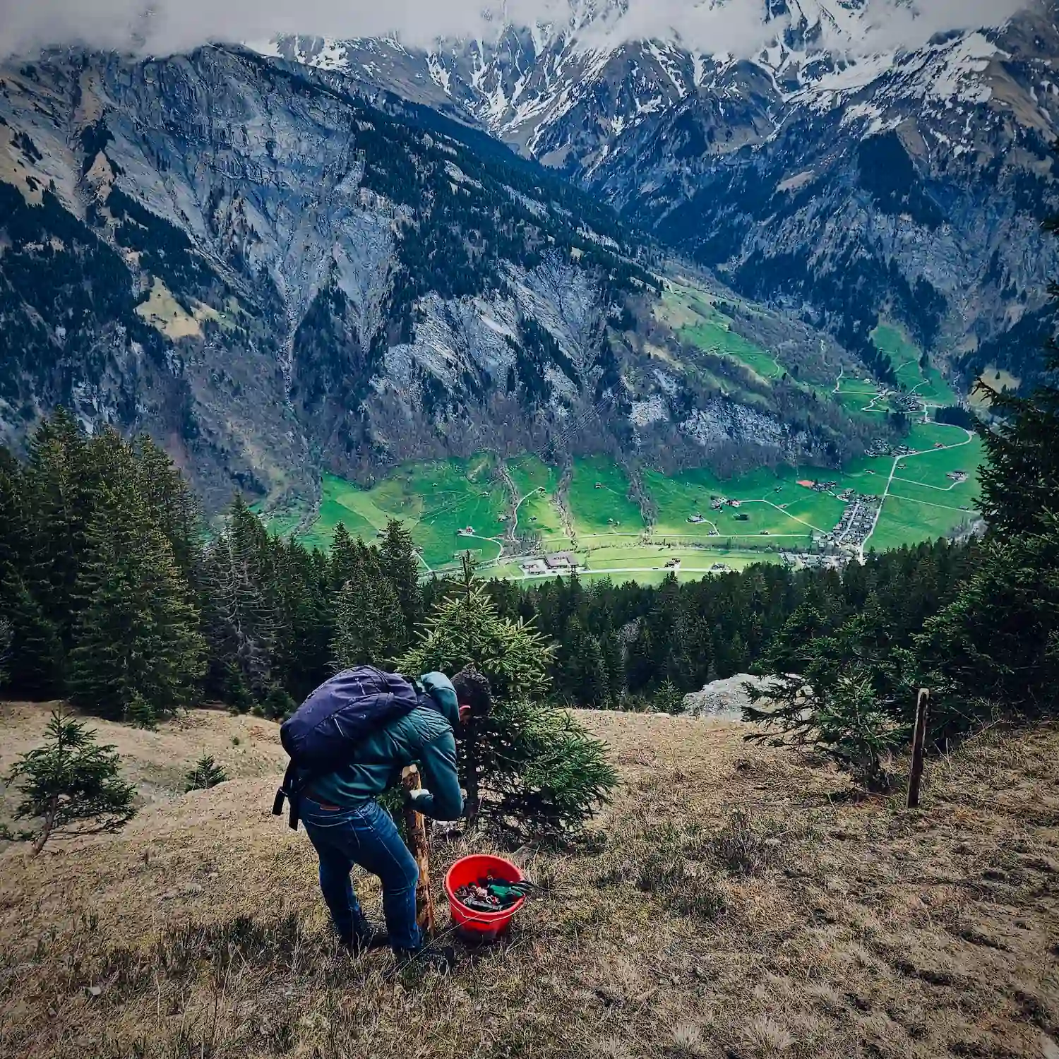 Business Transaction Volunteering Tag. Alp Embächli, Yves Süess