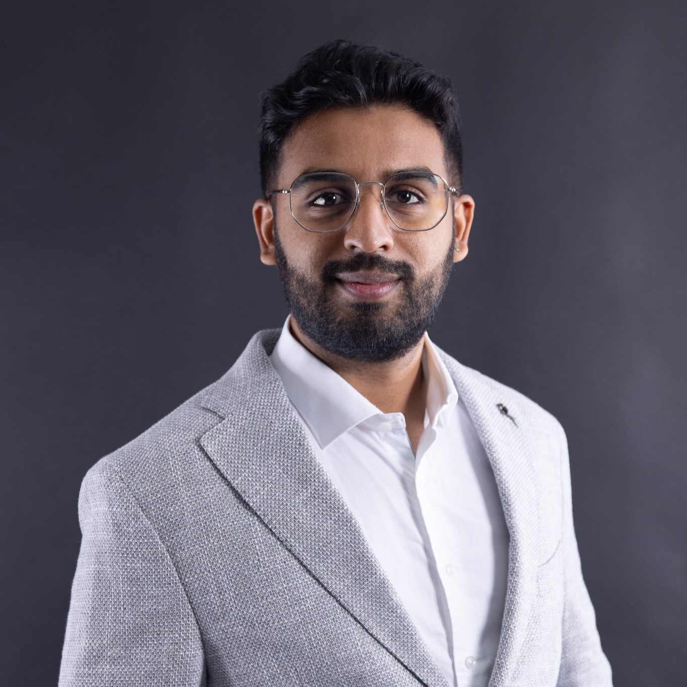 Portrait von Athavan Theivakulasingham