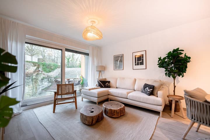 Picturesque 1BR Apartment near River Pétrusse