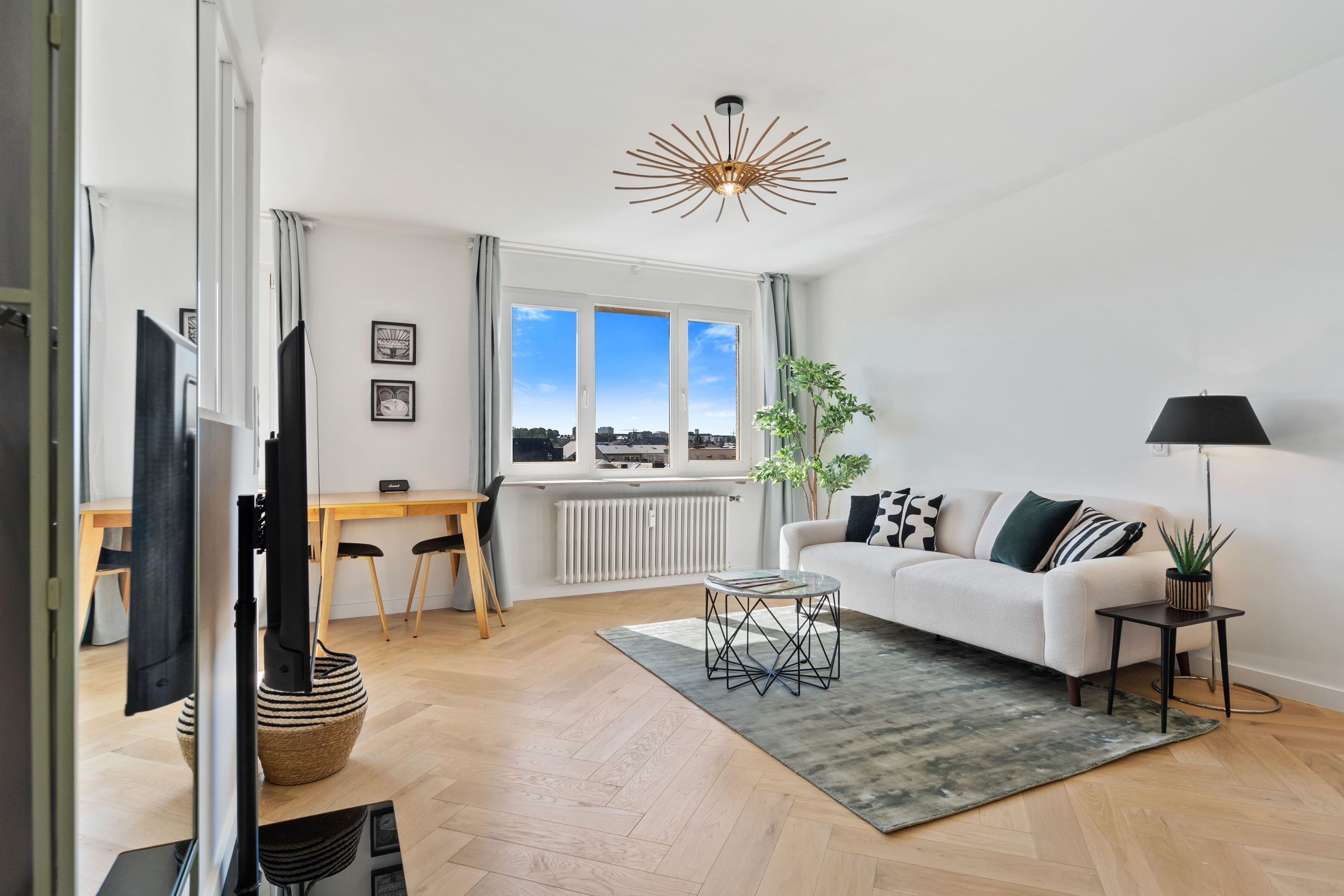 Luminous Studio near Luxembourg City Center