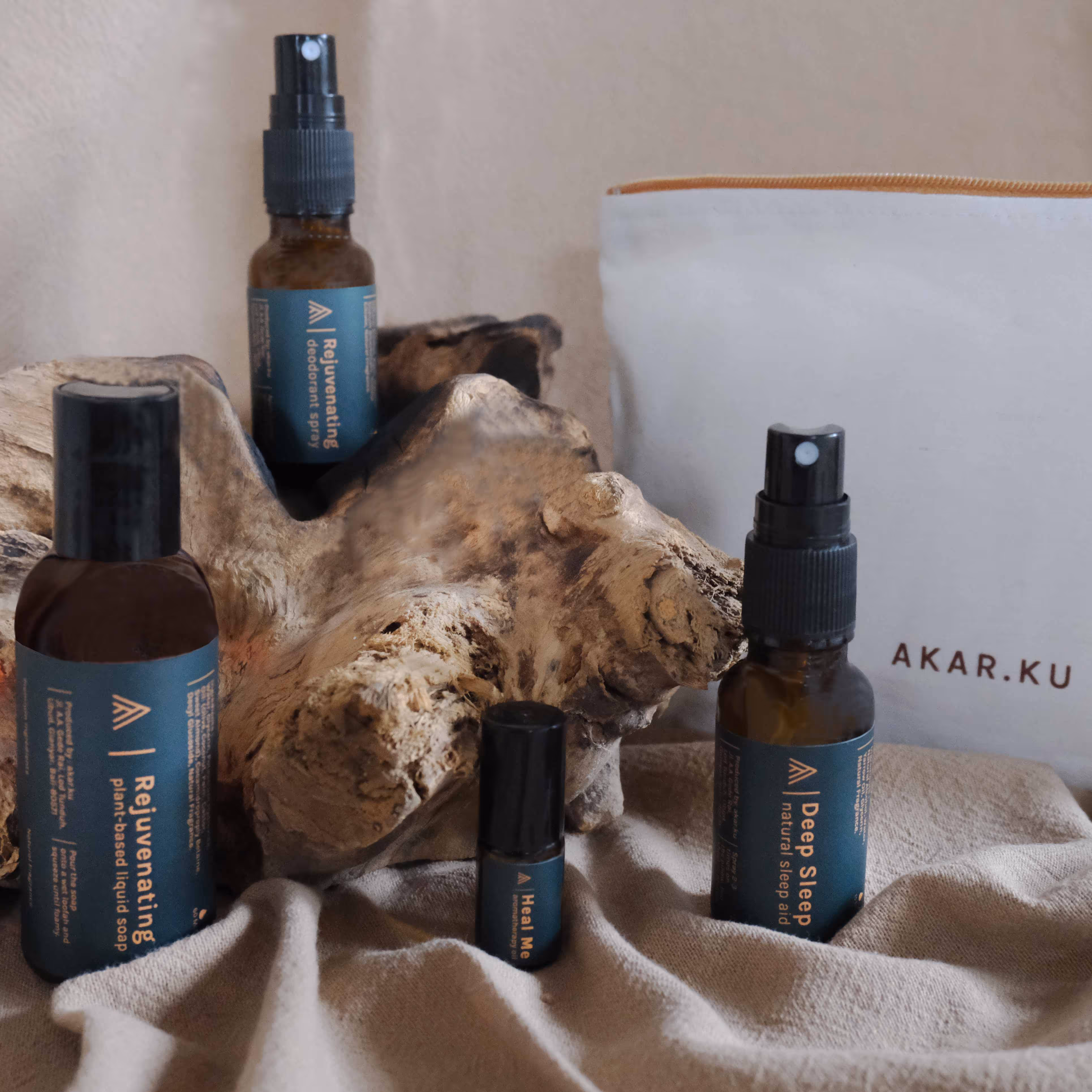 A delicate mist that harmonizes with our massage oils, creating a calm, balanced atmosphere. This light fragrance enhances relaxation, setting the perfect mood for a restorative massage.