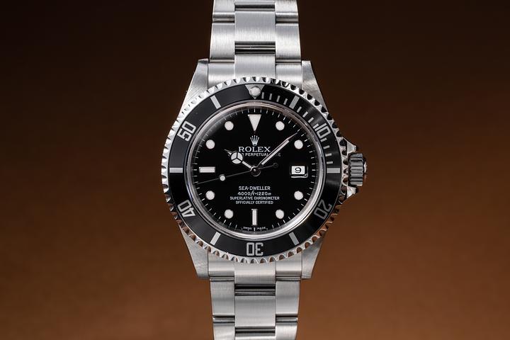 2005 Rolex Sea-Dweller 16600 with Papers
