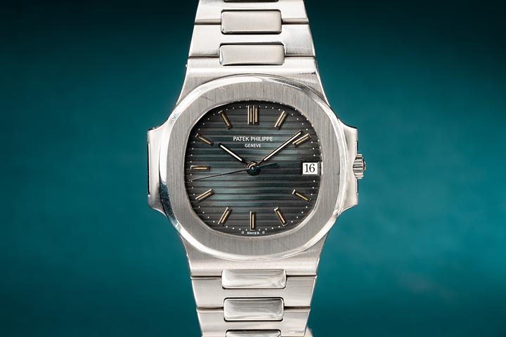1994 Patek Philippe Nautilus 3800 with Box and Archive Papers