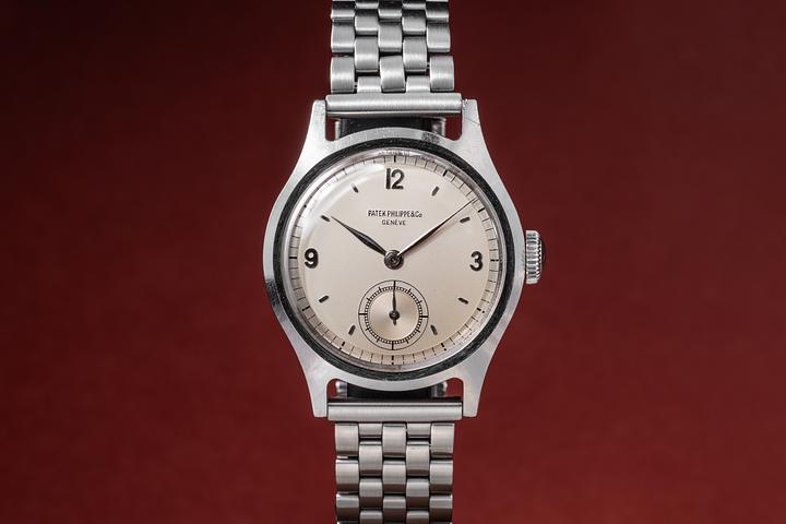1945 Patek Philippe Calatrava 565 with Archives