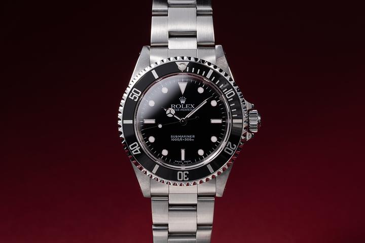 2001 Rolex Submariner 14060 with Papers