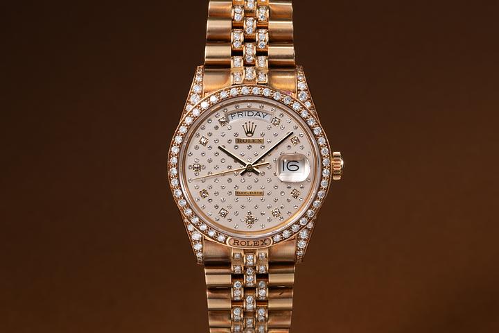 1986 Rolex 18K YG Day-Date 18138 Silver Diamond Dial