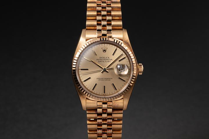 NOS 1979 Rolex 18k YG DateJust 16018 Champagne Dial