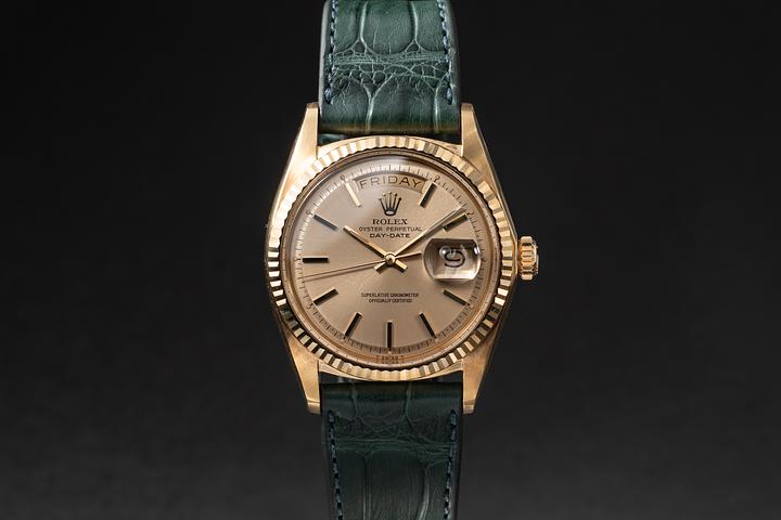 1971 Rolex 18K YG Day-Date 1803 Champagne Dial