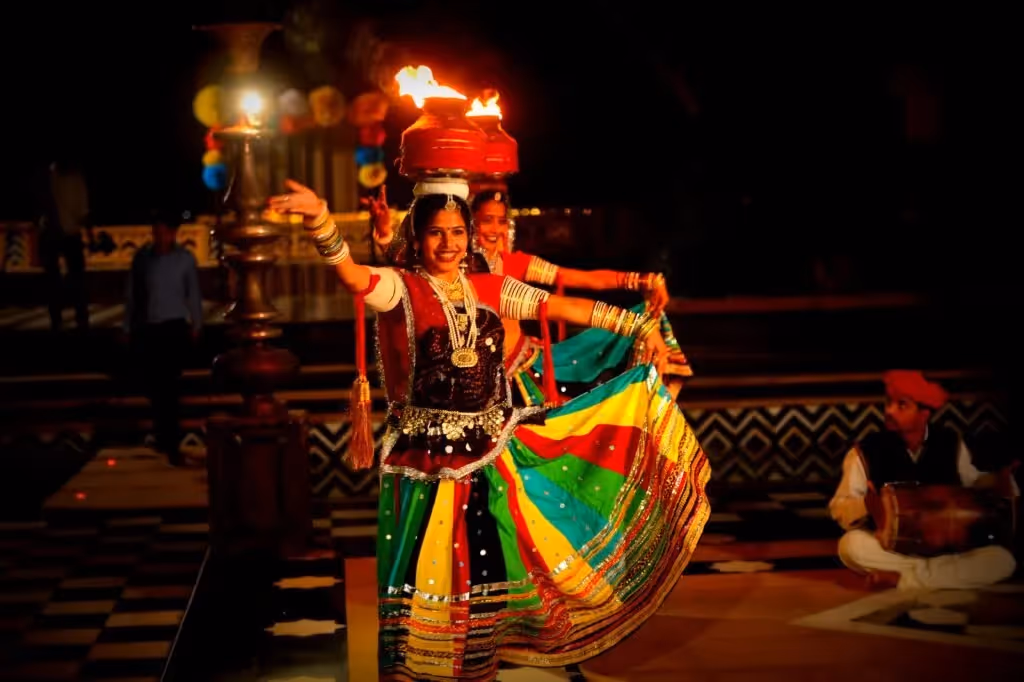 Culture of luxurious, India : localhi