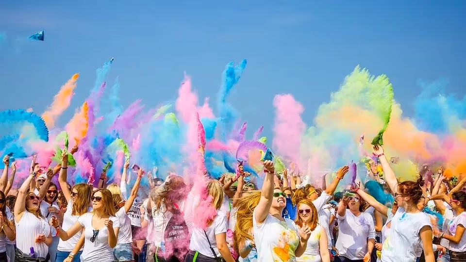 Holi party, holi festival india 2025: localhi