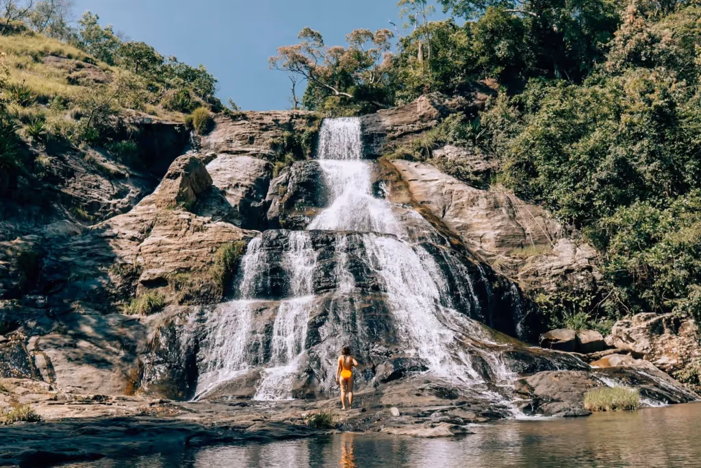 Diyaluma Falls, Sri Lanka: localhi