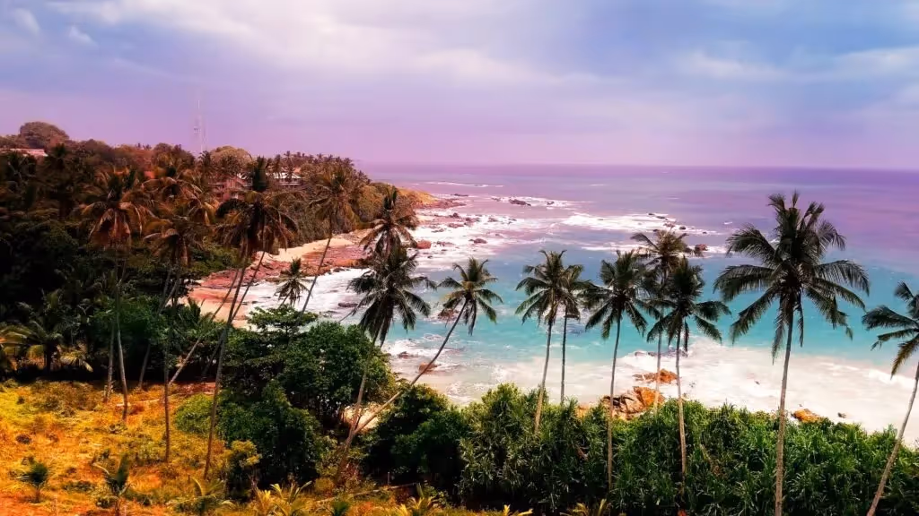 Pehebiya Beach, Sri Lanka: localhi