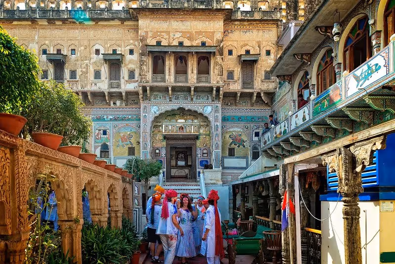 Holi in Mandawa, Rajasthan: localhi