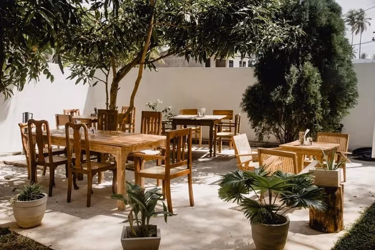 Nomad Café, Sri Lanka, Weligama: localhi