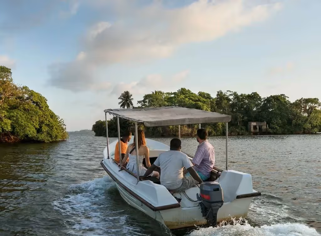 Koggala Lake’s Hidden Islands, Boat Trip to Koggala, Ahangama, Sri Lanka: localhi