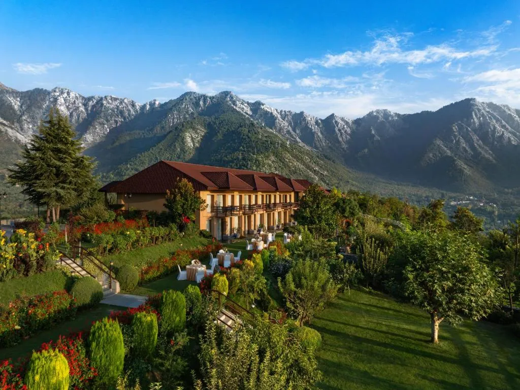 Luxury Taj hotel above Dal Lake in Srinagar Kashmir