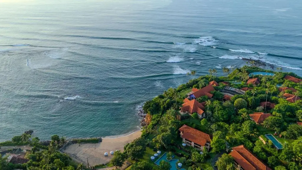 Cape Weligama cliff villa private pool Weligama Bay Sri Lanka luxury honeymoon