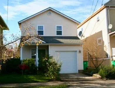 Home exterior before renovation