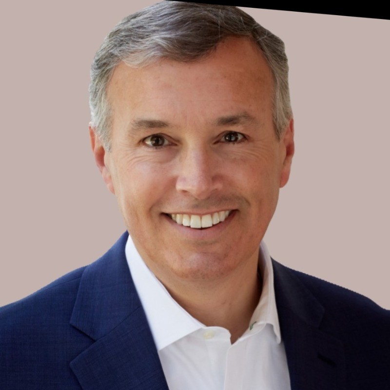 Tom Rezendes Lite Studio Headshot