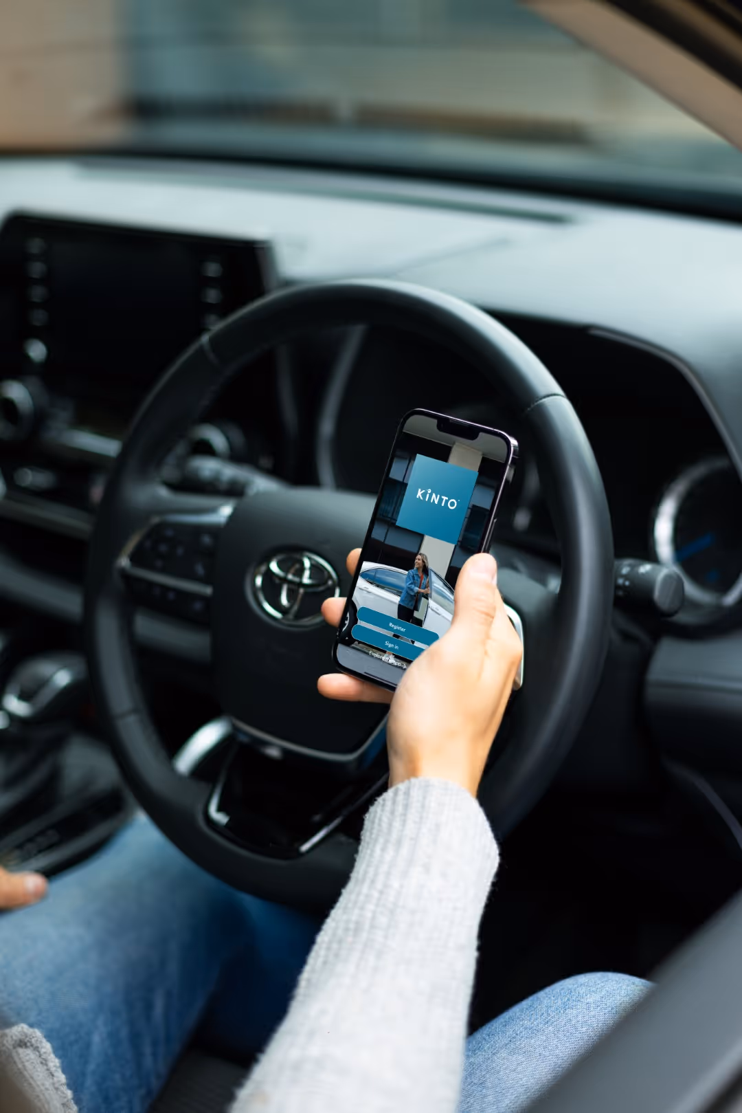 KINTO car hire app