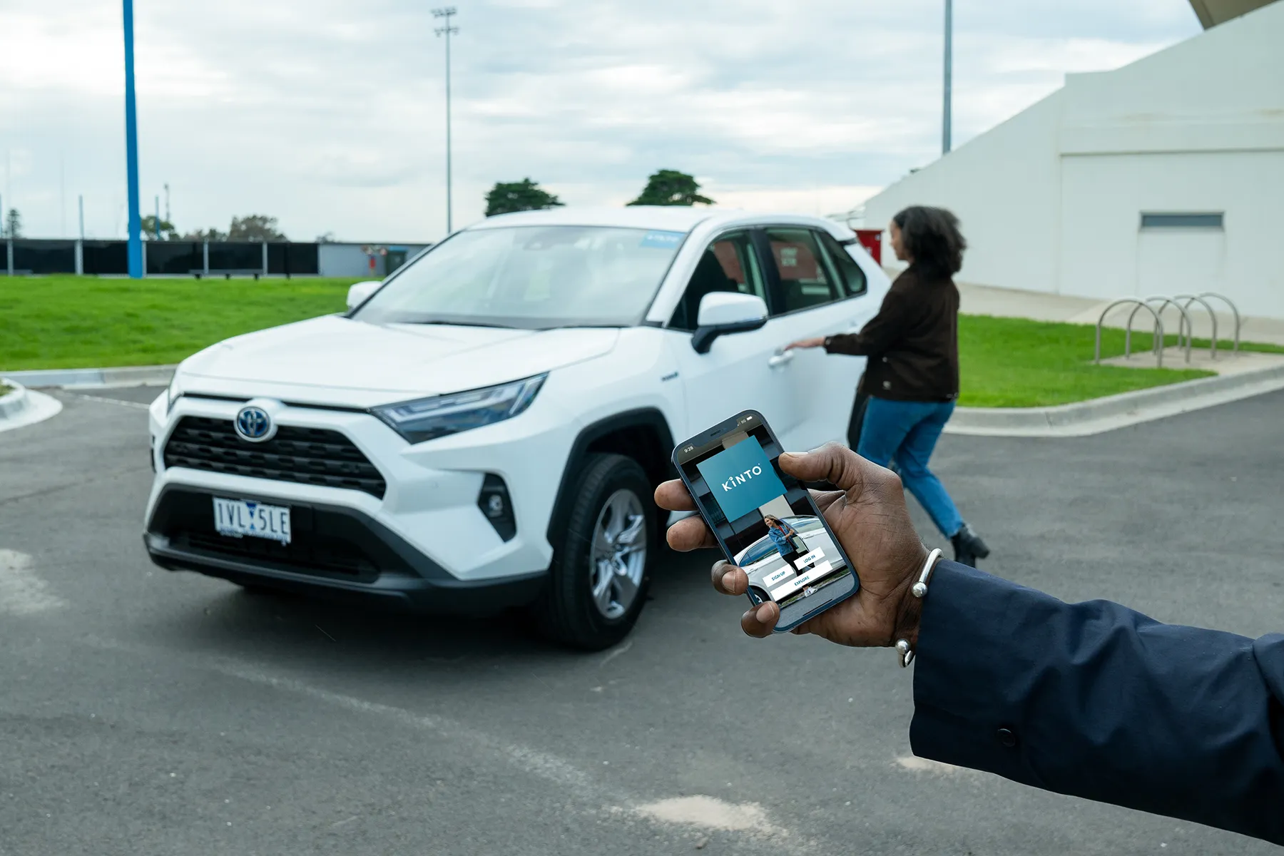 Rent Toyota RAV4 car share KINTO